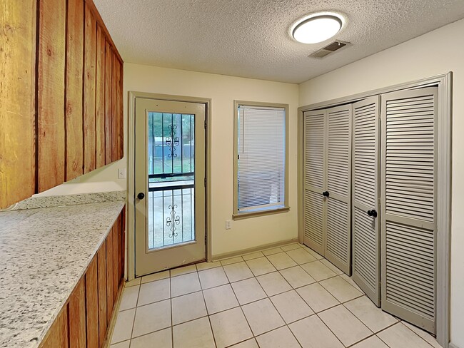 Photo - 5415 Stardust Dr