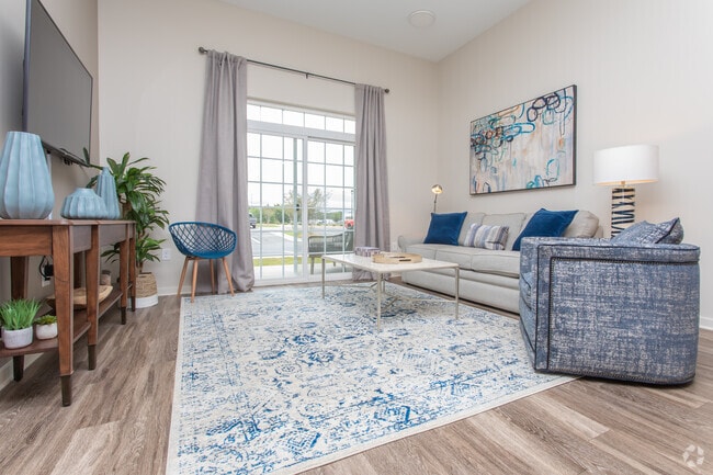 2BR, 2BA - 1215SF