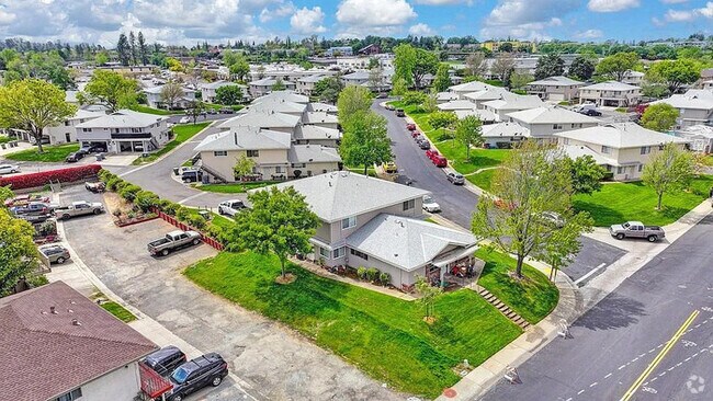 Building Photo - 11543 Quartz Dr Unit APT 4