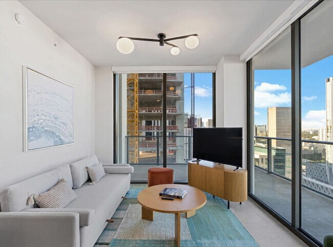 Building Photo - 11 NE 6th St Unit SI ID1376602P