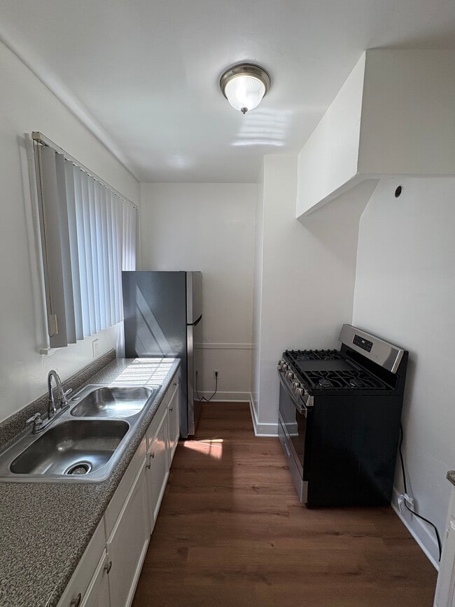 Unit 2 - 314 S Catalina St Rental