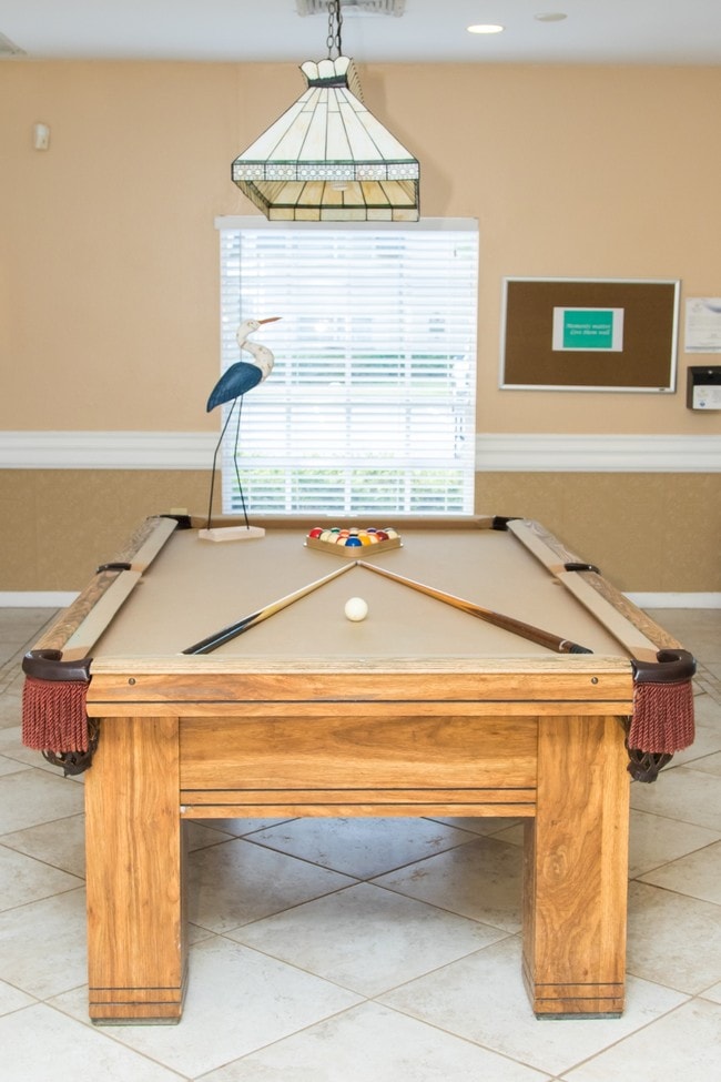 Photo - Imperial Palms Apartments