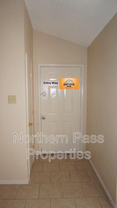 Photo - 6069 Bridalveil Dr