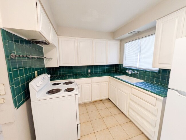 Photo - 2109 Coronado Pl