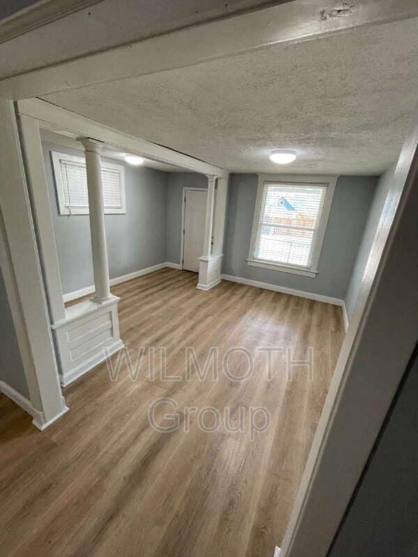 Photo - 12 N Randolph St