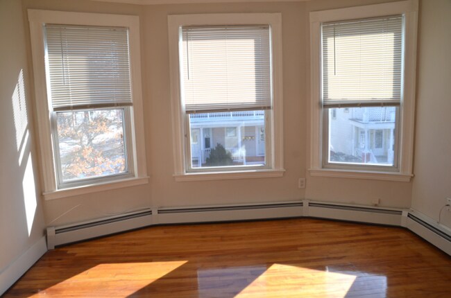 Photo - 10-10 Howard St Unit 10