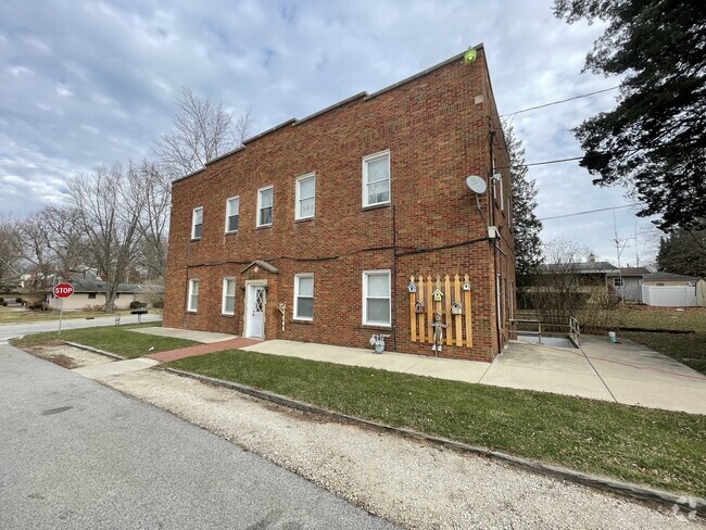 Building Photo - 302 Division St Unit 3 Rental