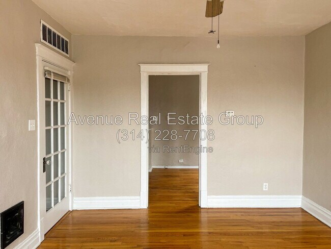 Photo - 5067 Chippewa St Unit 2f