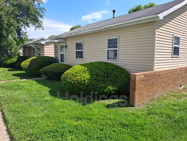Photo - 139 Shadoway Dr
