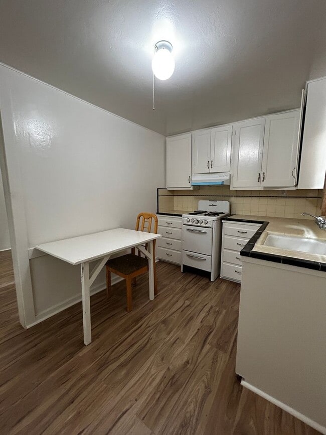 Photo - mp2726FifthSt Unit 2726 5th St #4