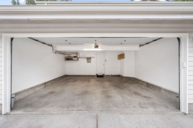 Photo - Move-In Ready Townhome next to St. Charles Unit #11