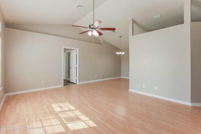 Photo - 3780 6th Ln House