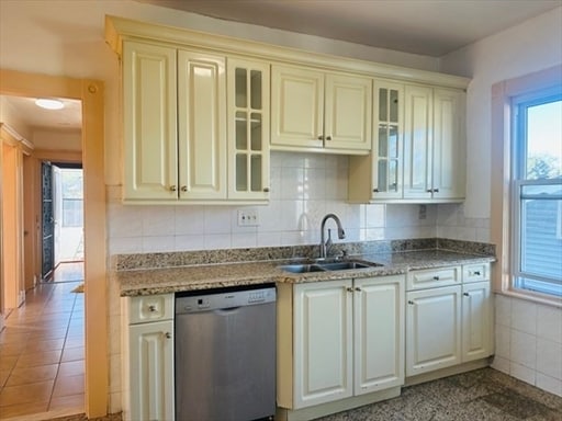 Photo - 85 River St Unit 2