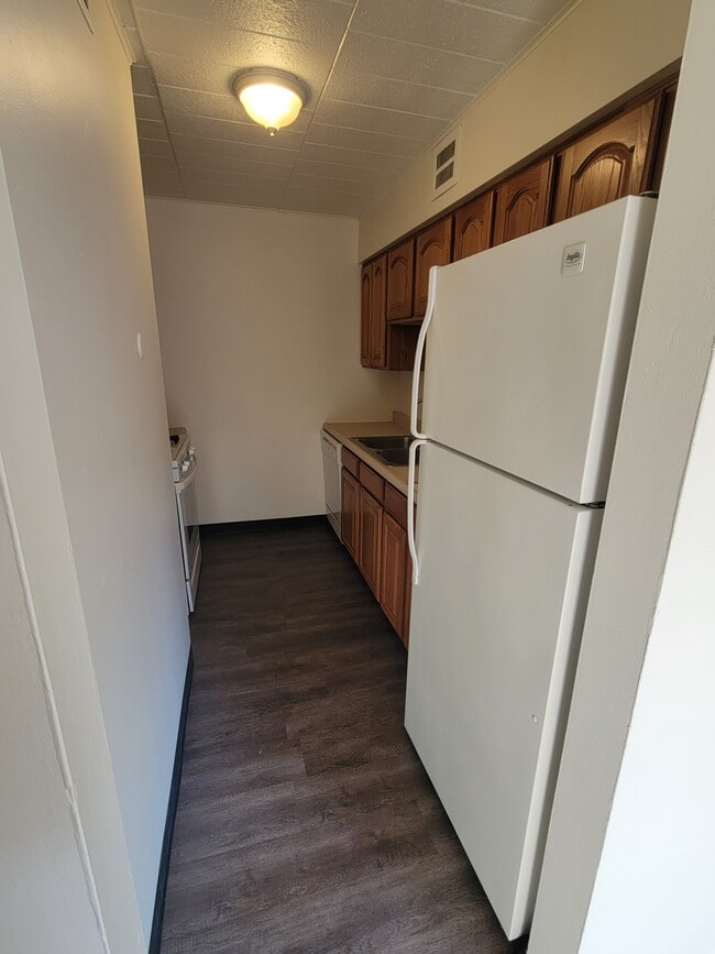 Crafton Apartments