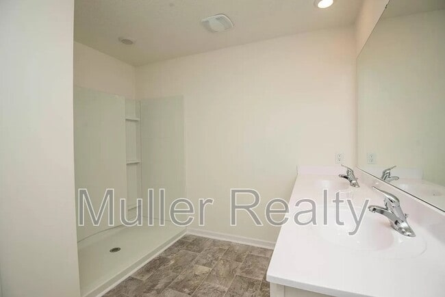 Photo - 7452 Game Bird St