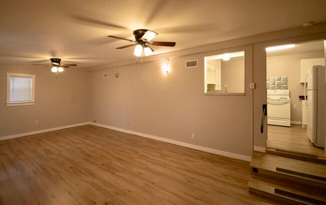 Photo - 3212 Wenz Ave