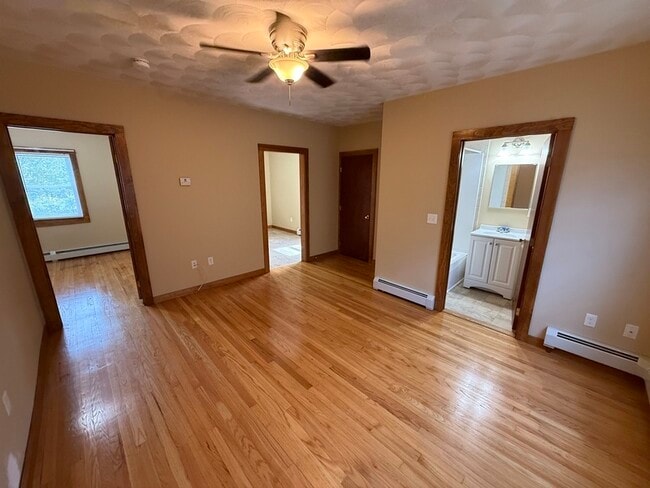 Photo - 132 Hall St Unidad 1E Rental