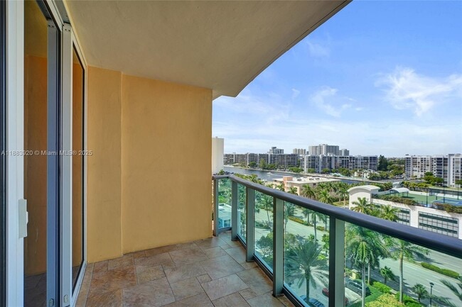 Building Photo - 2501 S Ocean Dr Unit 928