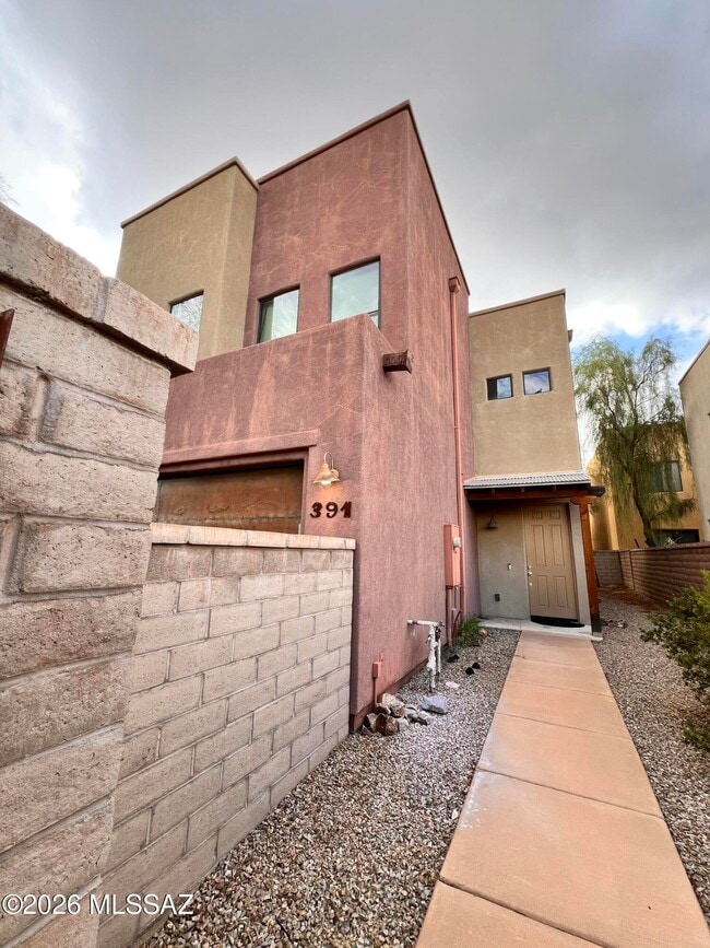 Photo - 391 E Calderwood Rd