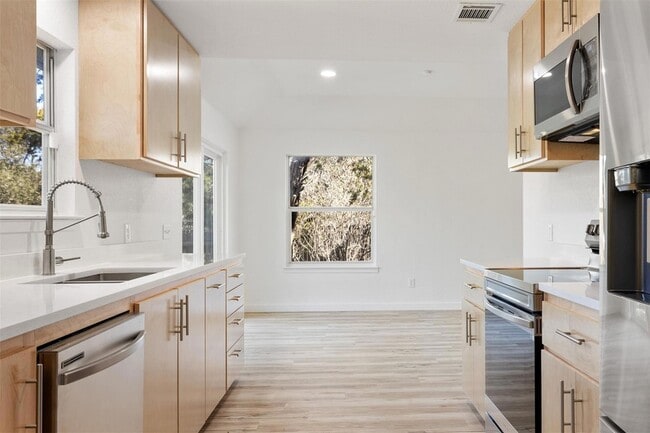 Photo - 85 Ridgewood Cir