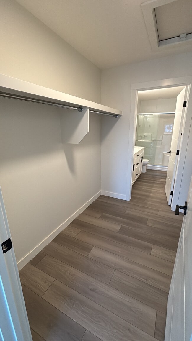 Photo - 11007 132 St NW Unit 3