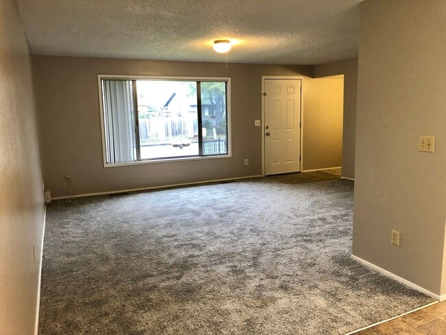 Photo - 1500 Coffey Ln Unit A