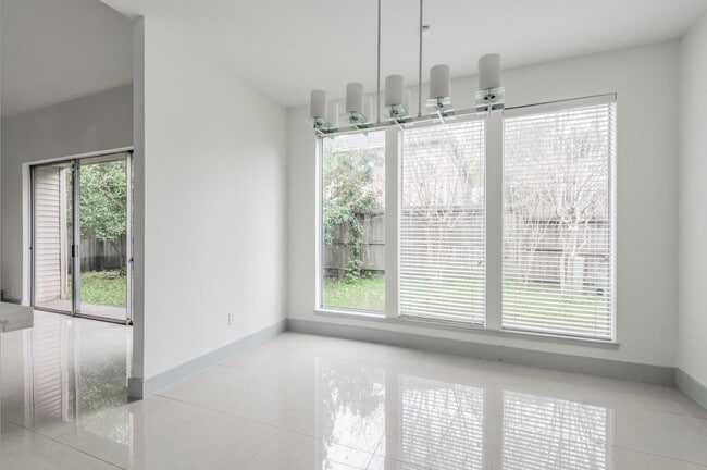 Photo - 1022 Forest Home Dr