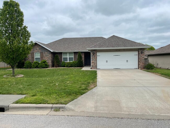 3 Bedroom, All Brick home in Republic for ... - 3 Bedroom, All Brick home in Republic for ...