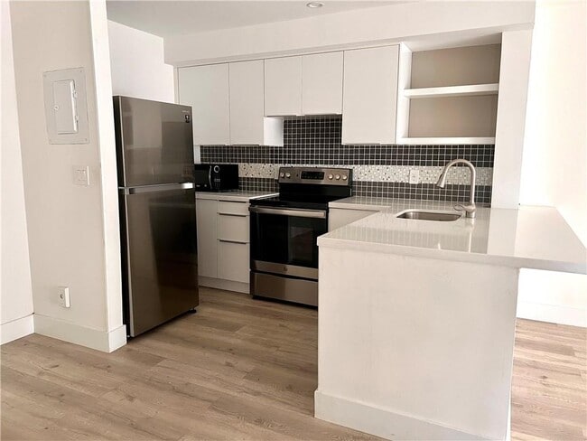 Photo - 10930 Royal Palm Blvd Unit 10930