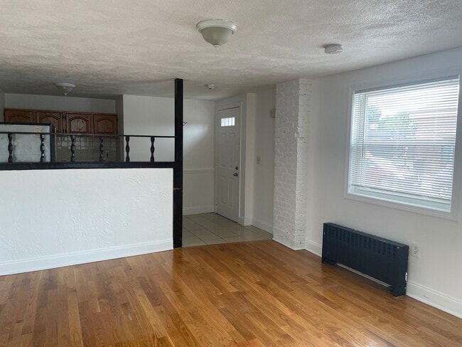 Building Photo - 143 Arlington St Unit C