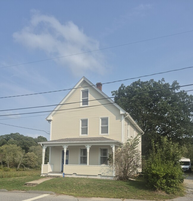 Building Photo - 2 Blissville Rd Unit 2 Rental