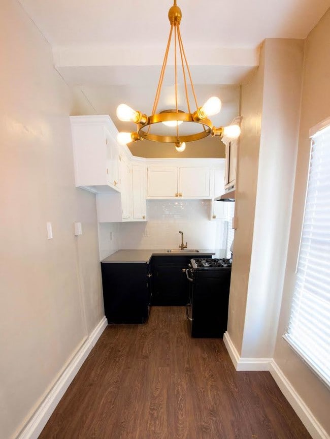 Kitchen - Guntharp Apts...Newly Remodeled Gorgeous Apartments...CALL NOW!