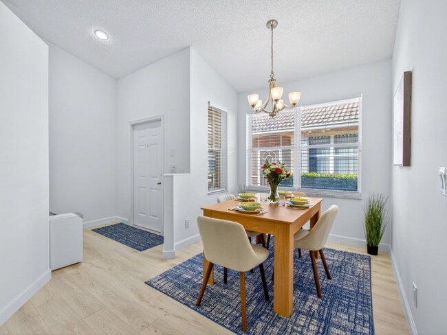 Photo - 233 W Coral Trace Cir