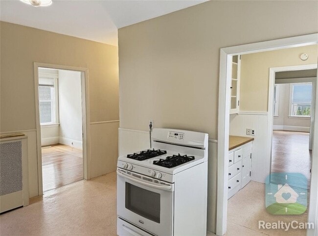 Photo - 168 4th St