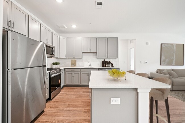 Laurel Green Apartments