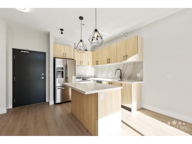Photo - 14858-14860 60 Ave Unit 304