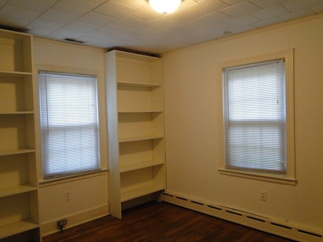 Photo - 106 Pine St