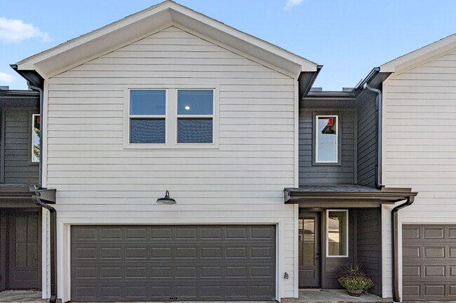 Photo - 4611 Dewberry St