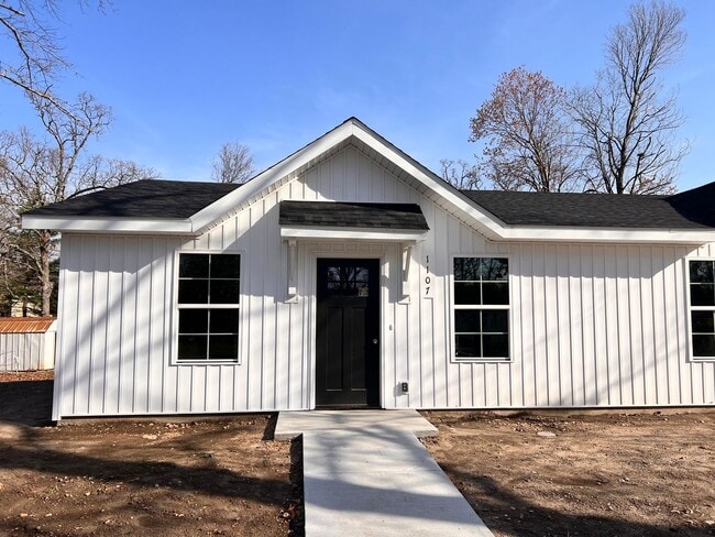 Building Photo - 1 Bedroom 1 Bathroom Studio