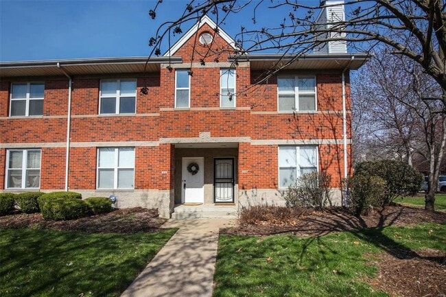 Photo - 425 N Sarah St