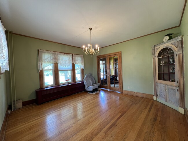 Photo - 1398 Alta Vista St