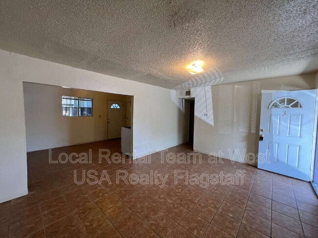 Photo - 117 E Ellery Ave Unit Apt 2