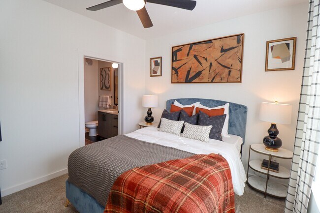Photo - The Wren Apartments