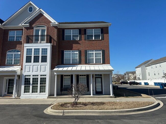 Building Photo - Lovely 4 bedroom townhome in Villages of F...