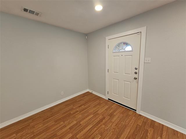 Photo - 2023 E Illinois Ave