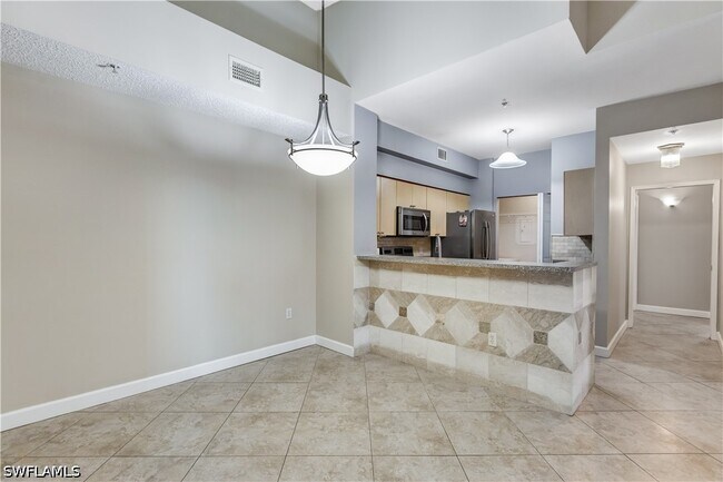 Photo - 1105 Reserve Ct Unit 307