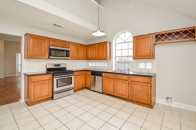 Photo - 1206 Green Knoll Dr