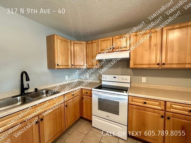Building Photo - 317 9th Ave Unit 40 Rental