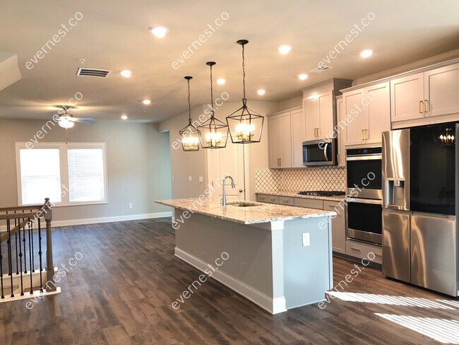 Photo - 835 Altamaha Trl