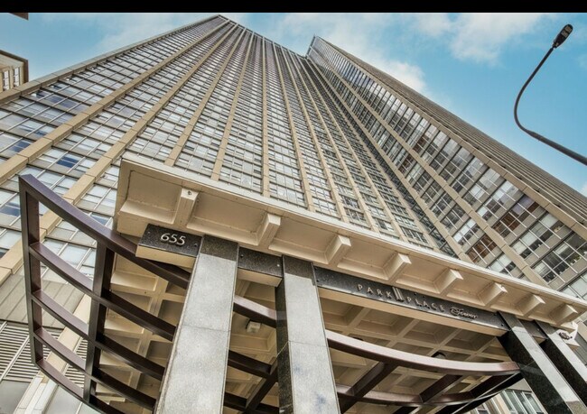 Building Photo - 655 W Irving Park Rd Unit Park Place, Tower
